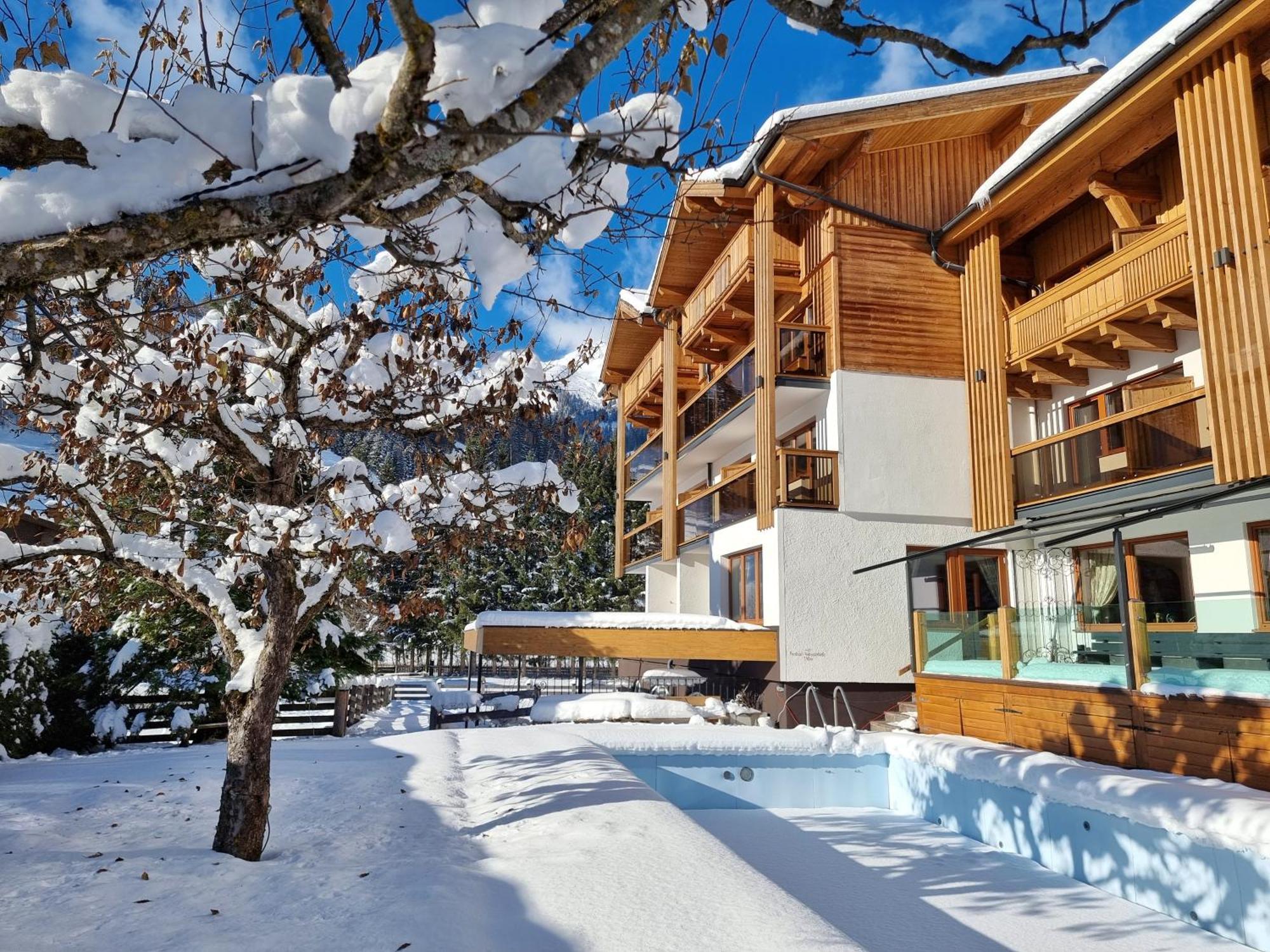Hotel Alpina Rauris Exterior photo